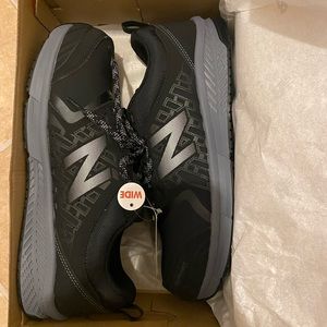 New Balance Men's 412 V1 Alloy Toe Industrial Shoe | mens 10.5 wide